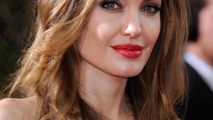 DRSNÝ ÚTOK na Angelinu Jolie: Brade, vzal sis zas**nýho blázna!