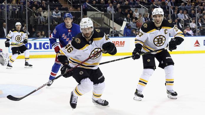 Smíšené zprávy z Bostonu. Bergeronův návrat se blíží, Krejčí zůstává mimo