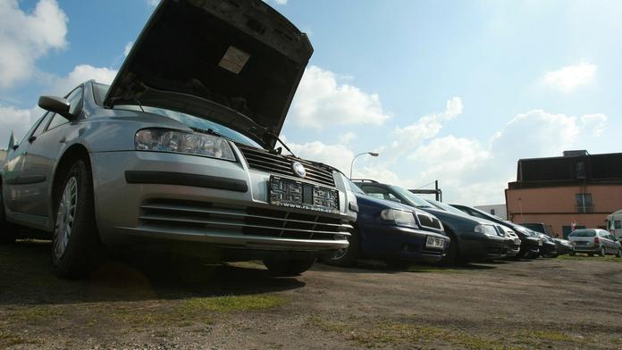Auto svařené z několika jiných vozů. Utajené nástrahy při koupi ojetiny