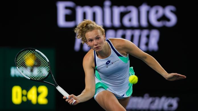 Siniaková vypadla z turnaje v Římě, Vondroušová jde do osmifinále