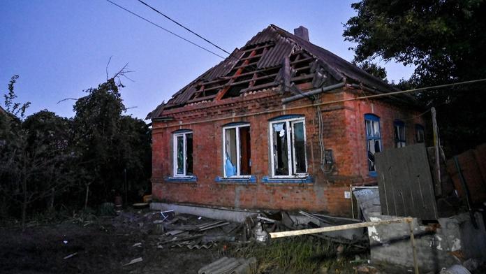 Na Ukrajině roky zuří boje o malou vesničku. Bitva už je pro smích i Rusům