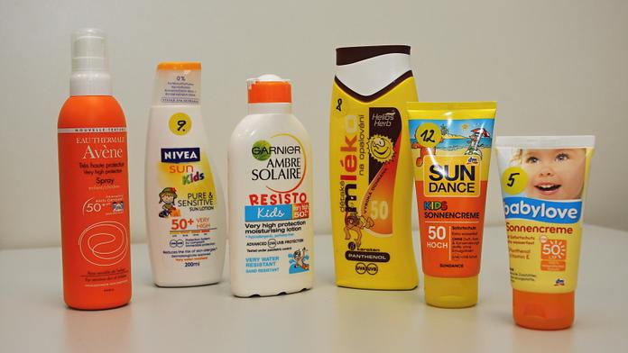 TEST opalovacích krémů pro děti: Ochrání vaše ratolesti a vydrží celý den?