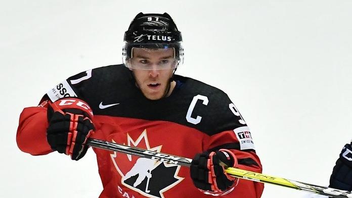 S kým žije největší hvězda MS? McDavid má sexy krásku! FOTO