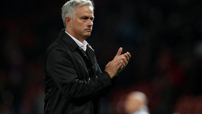 Zrušit po letech haněné pravidlo? Pro jsou Mourinho i Wenger!