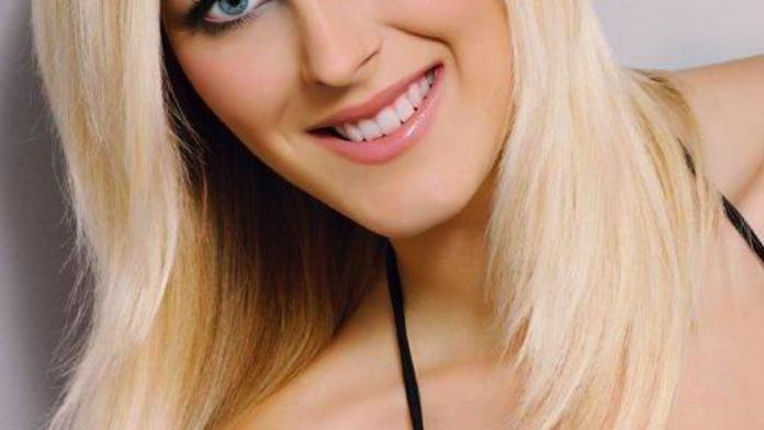 Ze snídaně do SuperStar! Blondýnka Kepková je novou moderátorkou pěvecké soutěže