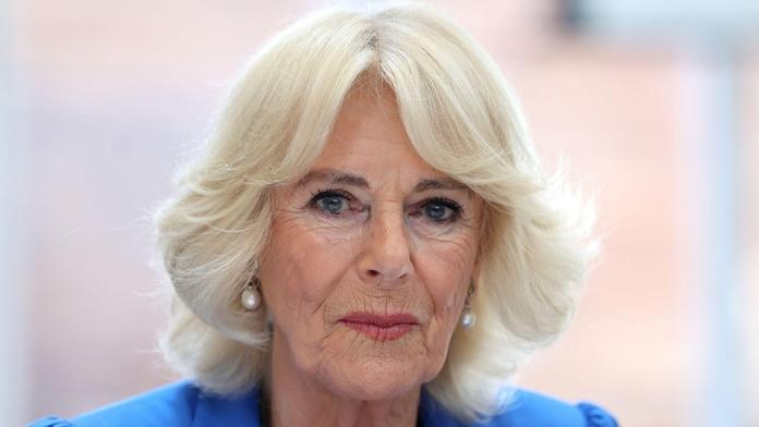 Královna Camilla v slzách. Zemřela její milovaná přítelkyně