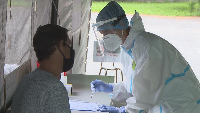Odhalil test Covid-19? Laboratoř nově musí lidi informovat do 48 hodin!