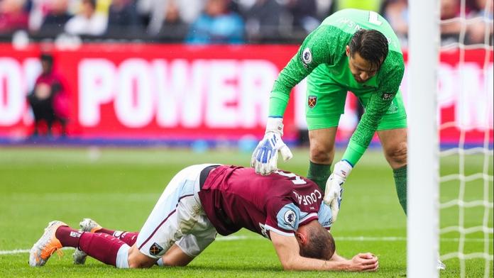 Nešťastník Coufal! West Ham sahal po výhře, český bek si dal vlastňáka