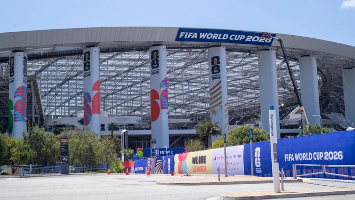 Stadion v Los Angeles před mistrovstvím světa