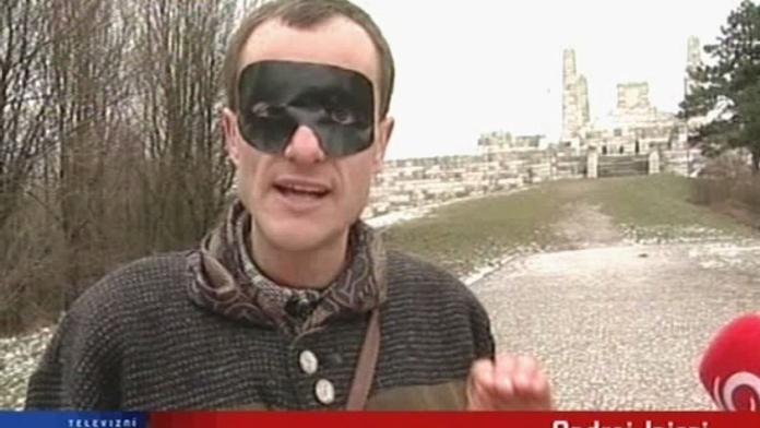 Kradl mrtvolám zuby kvůli vědeckým účelům