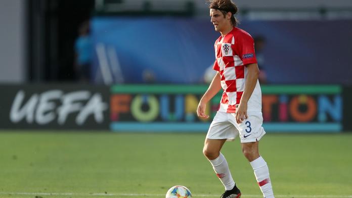 Chorvatský fotbalista se rozhodl, reprezentovat bude rivala