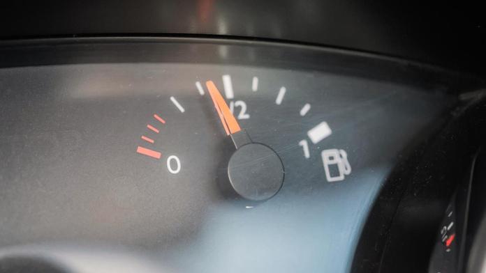 EU začala potichu sledovat nová auta. Chce znát detaily o každé jízdě!