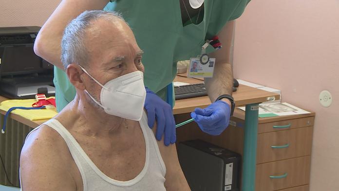 5 různých vakcín, vybrat si nemůžete! "Klidně si připlatím," zlobí se senior