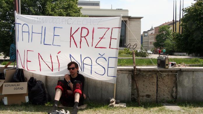 Policie rozpustila protestní kemp na pražském Klárově