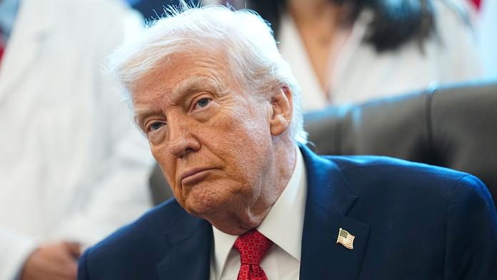 Trump zašel příliš daleko. I Američané jsou v šoku, mluví se o sesazení z funkce
