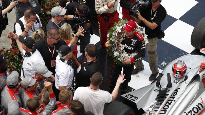 Will Power prolomil oválové prokletí a vyhrál slavnou Indy500!