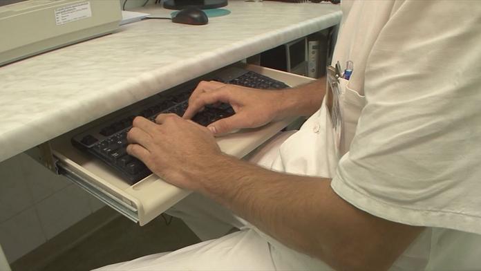 Hnus v Ostravě: Lékař bral lidem s rakovinou léky a prodával je dál