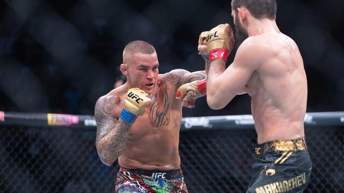 Hvězda UFC přiznala drsná zranění. Má zlomené žebro i přetržený vaz