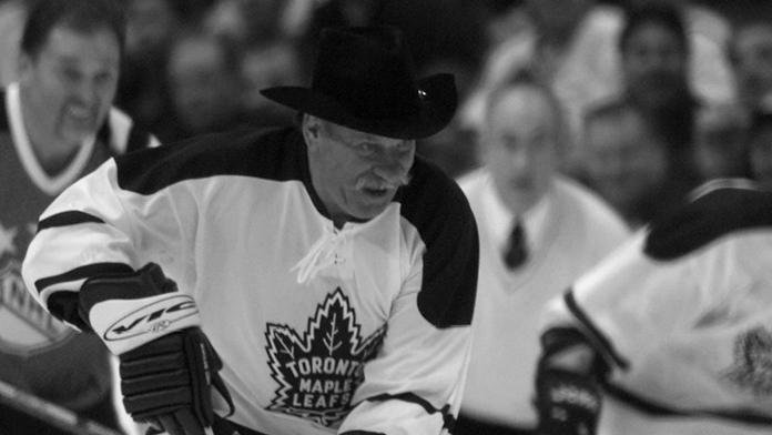 NHL smutní. Zemřel Eddie Shack, pamětník posledního úspěchu Toronta