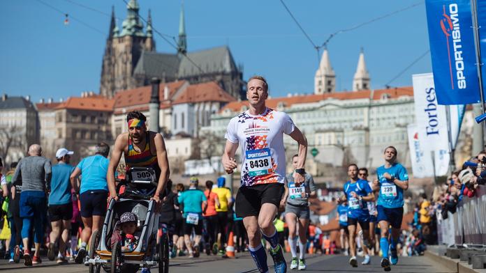 Pražský půlmaraton i Zlatá tretra budou v září. Maraton na termín čeká