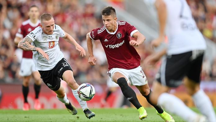 Pešek s Hložkem řídili výhru Sparty, za Boleslav se trefil mladík