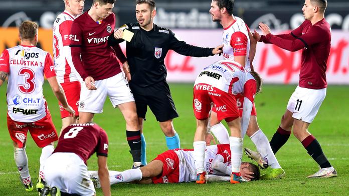 Krejčí zná trest za brutální faul! Nezahraje si déle než měsíc