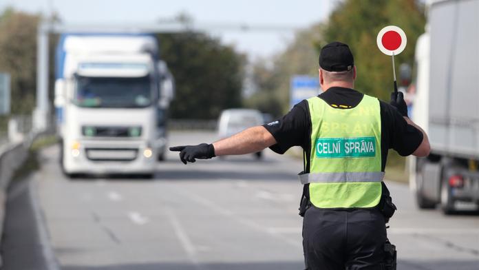 Do Česka mířily tuny vadného masa z Polska. Celníci je zabavili