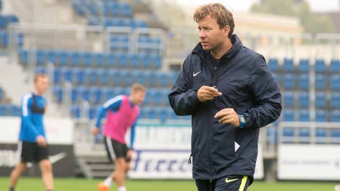 UEFA rozhodla v případu trenéra Vlachovského. Dostal exemplární trest