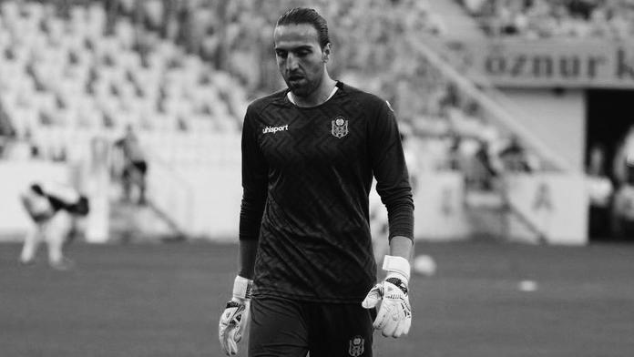Obětí zemětřesení je i 28letý brankář. Manželka žádala o pomoc marně