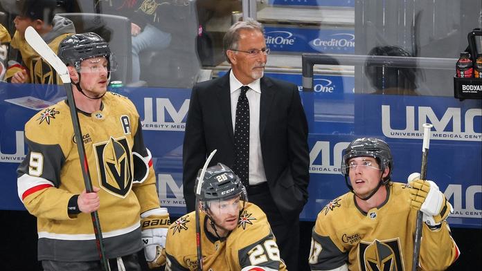 Kabina pod zámkem, kouč beze slova. NHL exemplárně trestá Hertlovo Vegas
