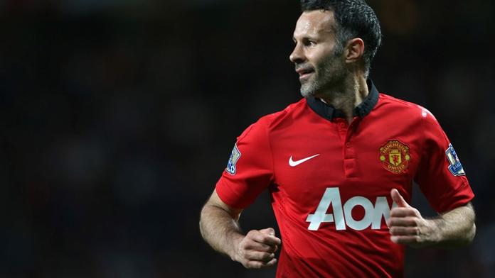 29 let, 963 zápasů, 35 medailí: Ale Giggs prý z United potupně zmizí
