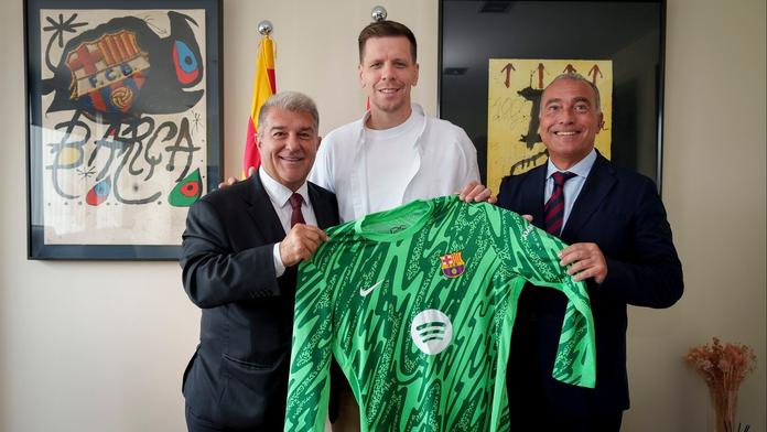 Szczesny po návratu z důchodu trénuje s Barcelonou. S platem jde výrazně dolů