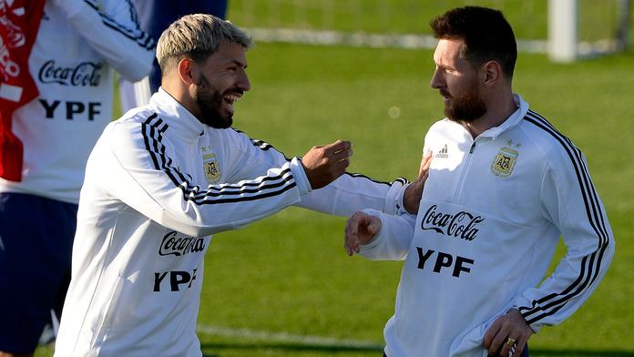 Nejprve Messi, nyní Agüero? Barceloně hrozí konec další hvězdy