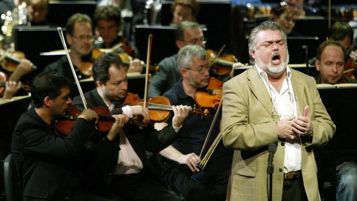 Zemřel známý slovenský zpěvák. Jeho bratr byl velká legenda