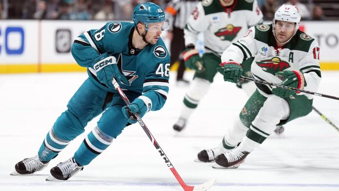 V NHL skončily přestupy. Tým měnili Hertl, Zbořil či Šimek