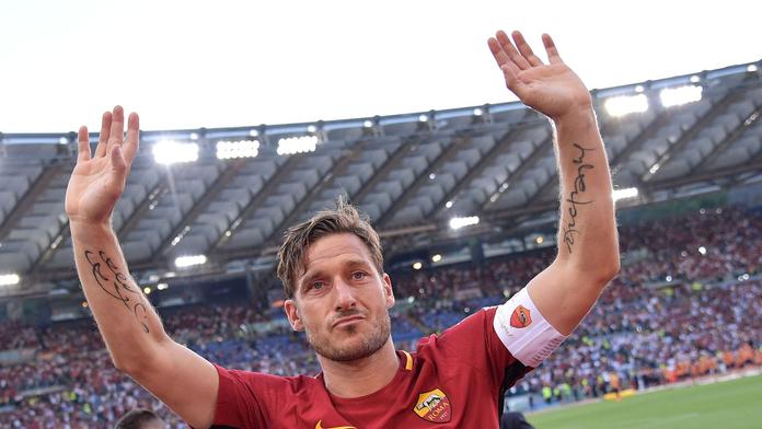 Dojde k šokujícímu comebacku?  Totti zvažuje návrat k profesionálnímu fotbalu