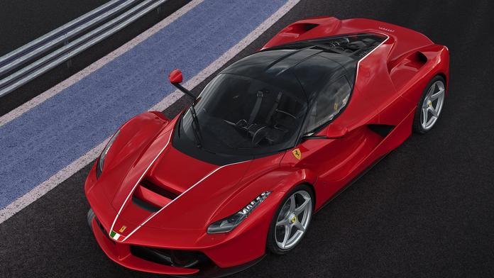 Šéf Ferrari slíbil: „Atmosférické dvanáctiválce budeme dál vyrábět!“