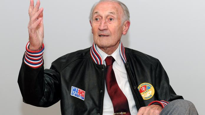 Smutná zpráva pro český hokej! V 97 letech zemřela legenda Zábrodský