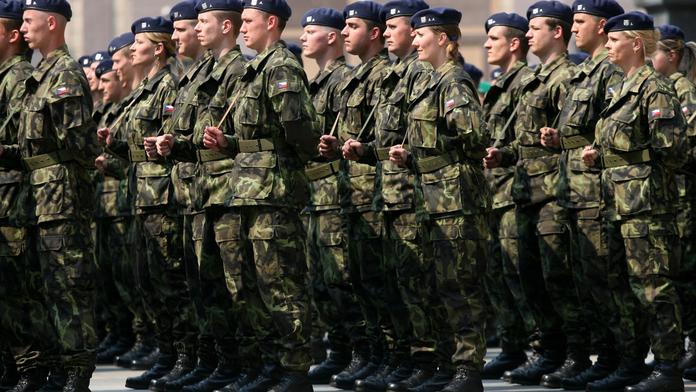 Boj o odvody! Je to obtěžování, tvrdí poslanci. Co myslíte vy?