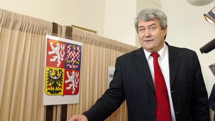 Filip: Janoušek měl vystřízlivět v cele předběžného zadržení