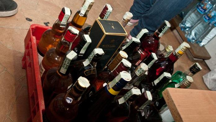 Končí velké barely s alkoholem. Vláda počítá už jen s litrovými lahvemi