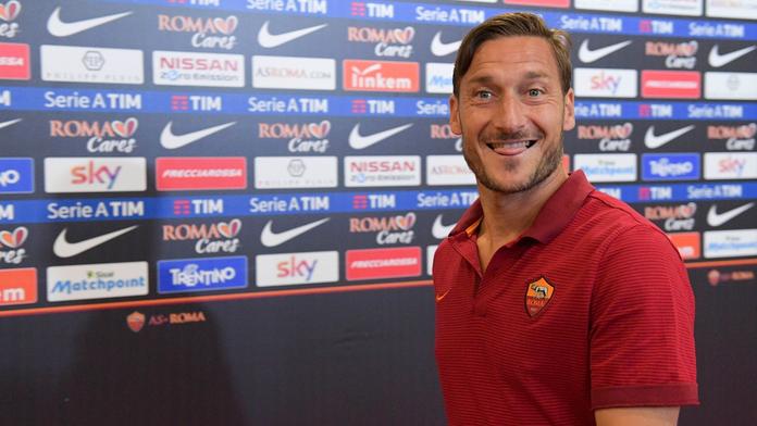 Jako Nedvěd. Italská legenda Totti bude v AS Řím ředitelem!