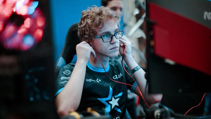 CZC.eSuba i Cyber Gaming zůstávají po čtyřech zápasech stoprocentní!