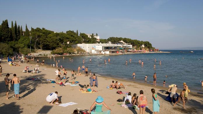 Chorvaté žasnou. Na Jadran se vrátilo letní počasí, lidé se znovu koupou v moři