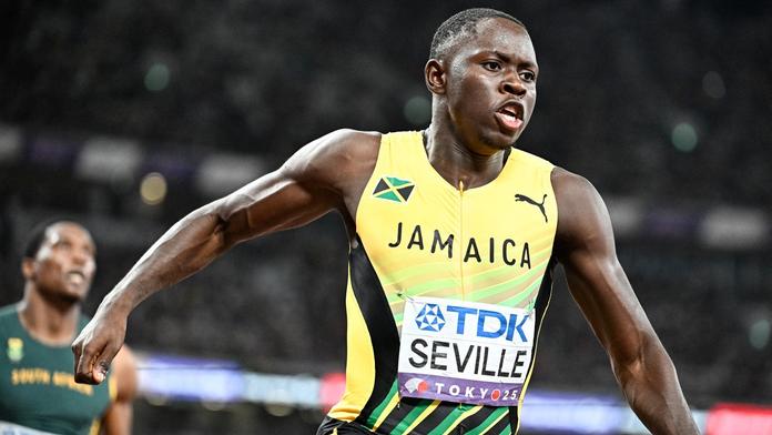 Jamajské dominanci na stovce přihlížel i Bolt. Šampion na MS ostrouhal
