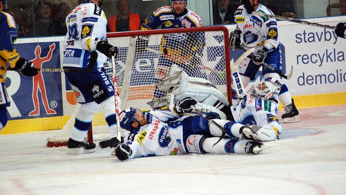 Rozhodčí udělili v duelu Kometa - Zlín 167 trestných minut!