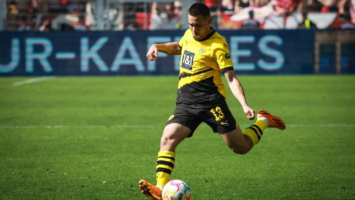 Přestup na trase Dortmund–Bayern. Do Bavorska míří portugalský mistr Evropy