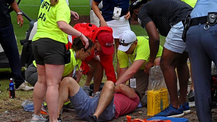 Těsně unikli smrti! Blesk zranil šest lidí během golfového turnaje