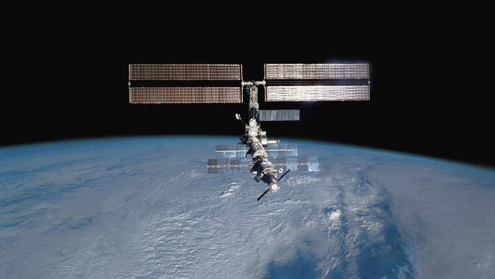Americký astronaut se dostane domů. Na Zemi ho dopraví ruská raketa