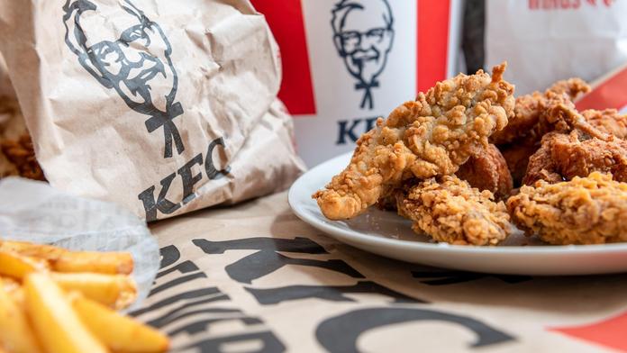 Kauza KFC pokračuje. Inspekce našla pochybení ve třetině provozoven